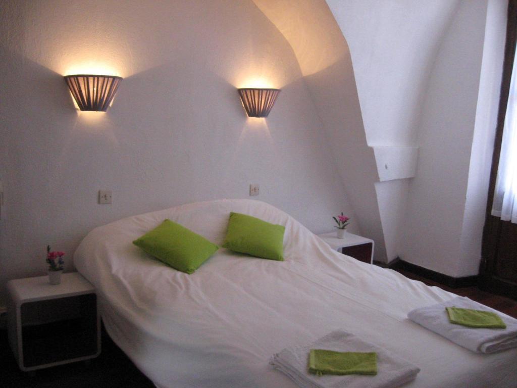 Hotel Notre Dame De Fourviere Lourdes Room photo